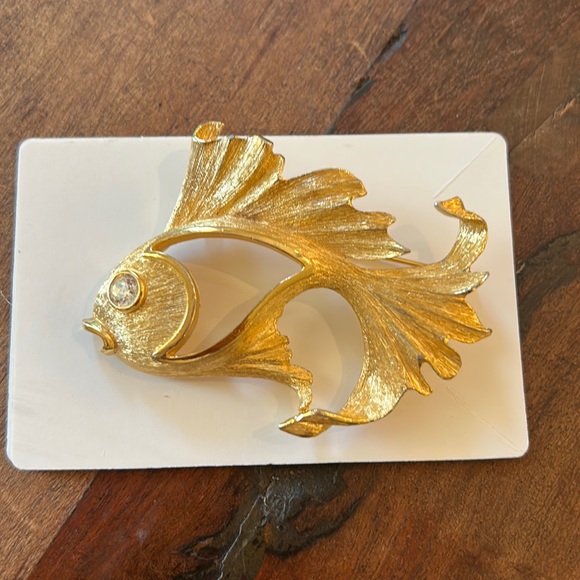 Vintage Christian Dior 80s brooch - Picture 3 of 7